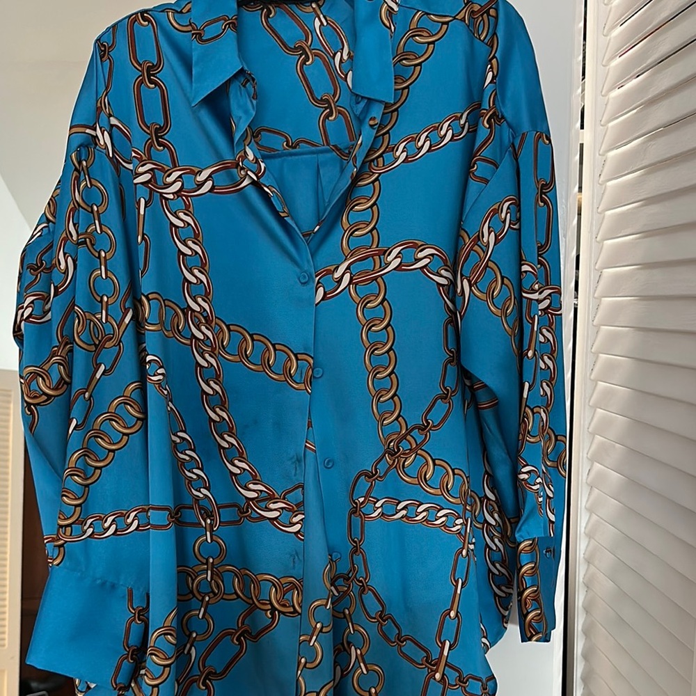 Zara Teal Blue Chain Print Button-Up Blouse